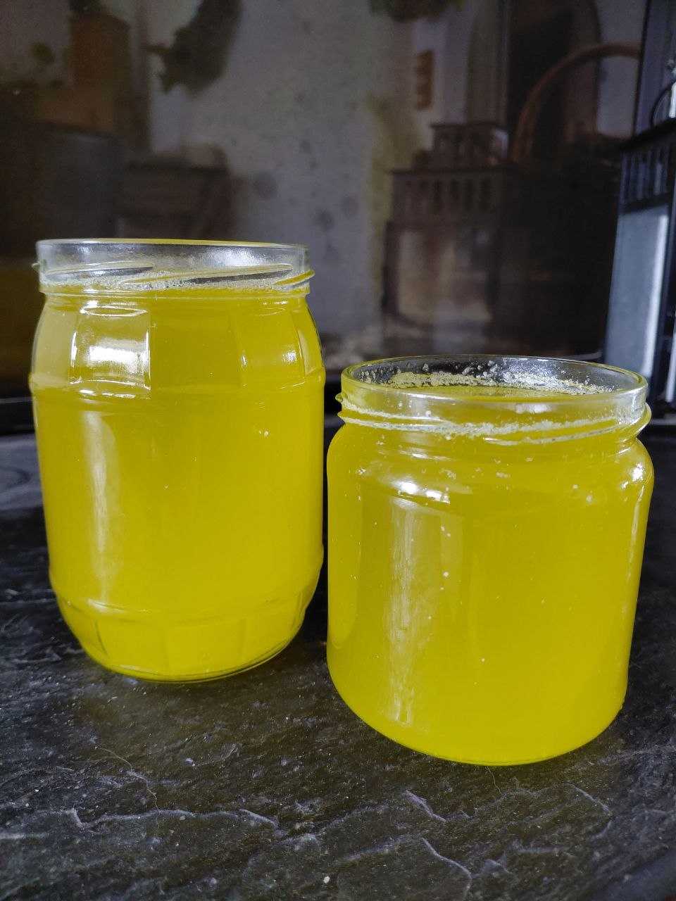 Draussen schneit es und drinnen habe ich meine goldfarbene Sonnenenergie kreiert