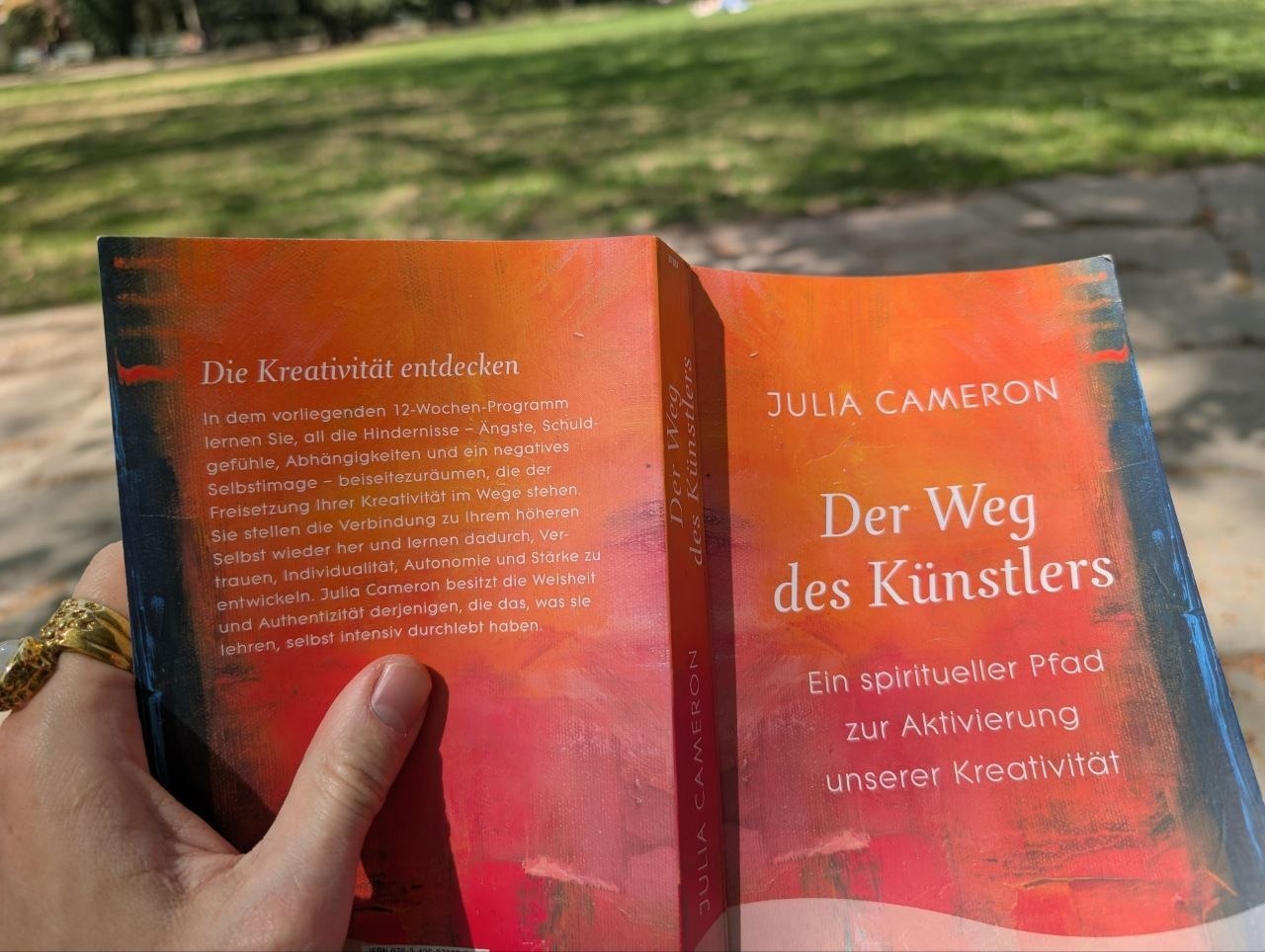 Hey everyone! I am reading this Book "The Artist's Way" which is also a 12 week 