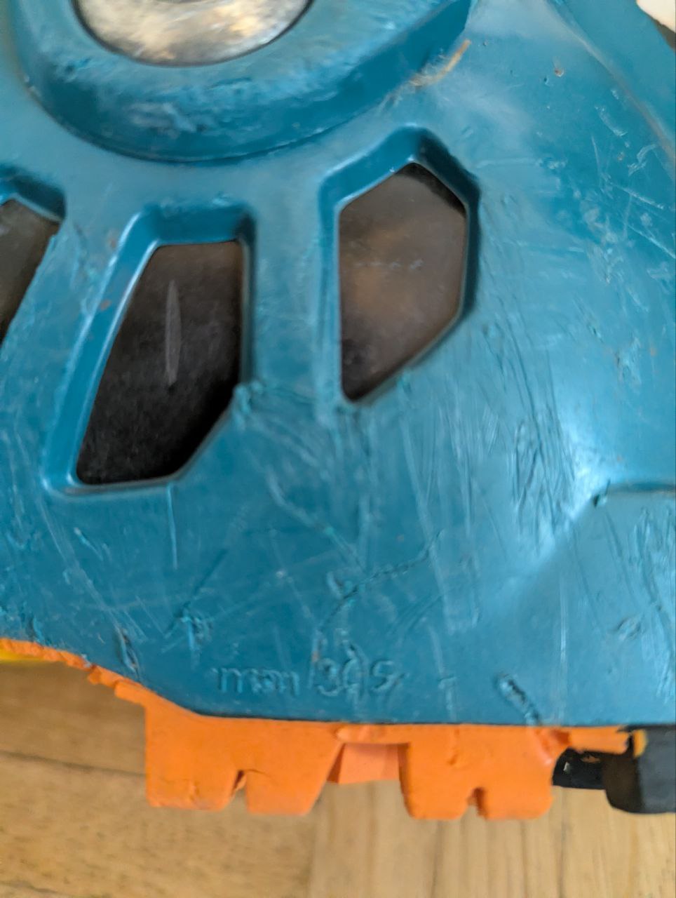 Free touring boots, 305mm, equivalent to shoe size 41+-. Pick up at Bucheggplatz