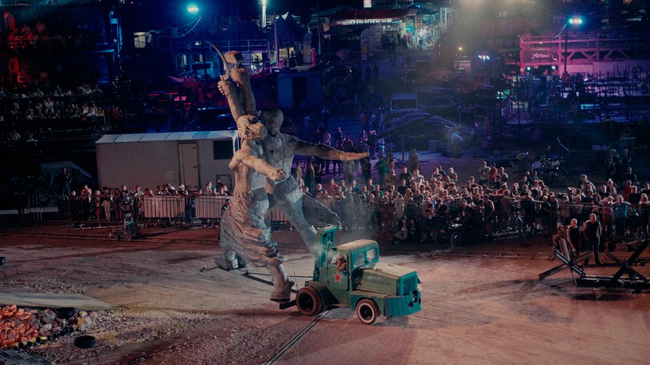 Закрытый показ документального фильма «Двери закрываются» Яны Исаенко