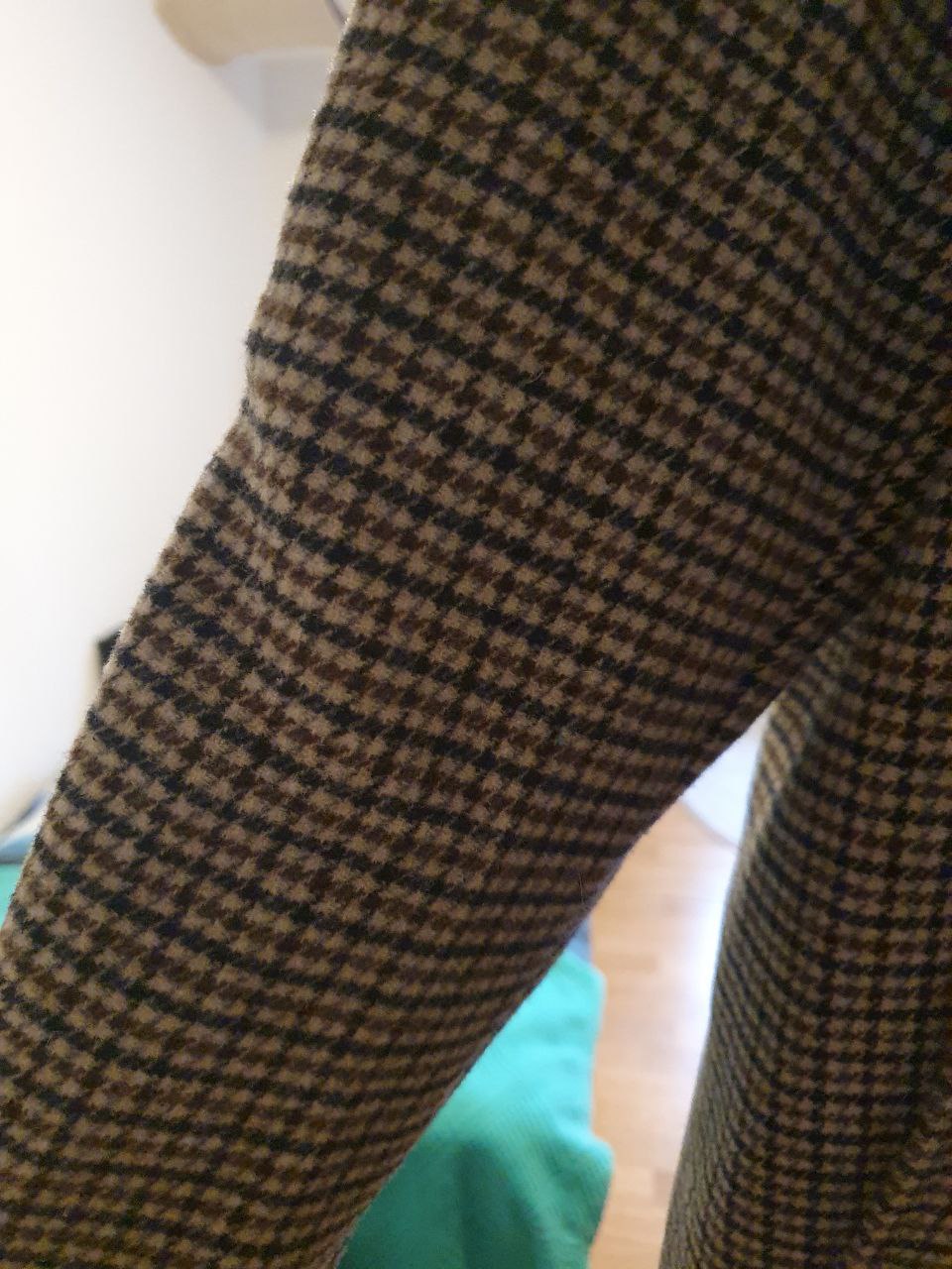 Good condition unisex coat M (outer shell 40% wool) for free, heavy and warm. Pi