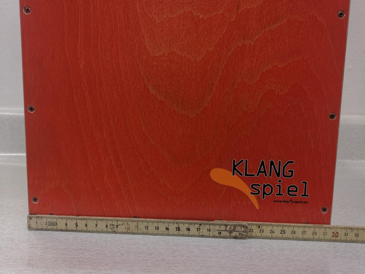 Wir verkaufen eine super erhaltene originale Cajón von Klangspiel. https://klang